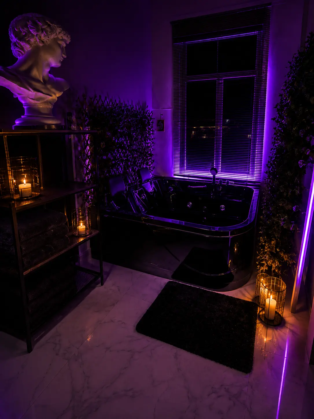 REGÊNT House jacuzzi experience